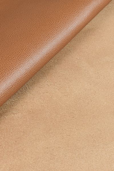 Кожа КРС SAFFIANO Medium коричневый фундук 1,1-1,3 Италия 00000078084 фото