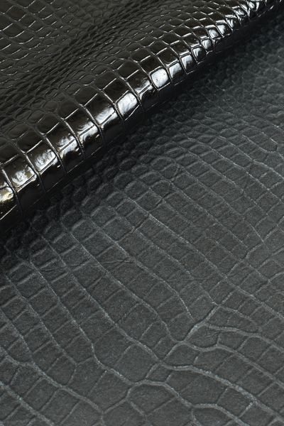 Шкіра ВРХ Крокодил Classic XS чорний глянець 1,1-1,2 Італія 00000079519 фото