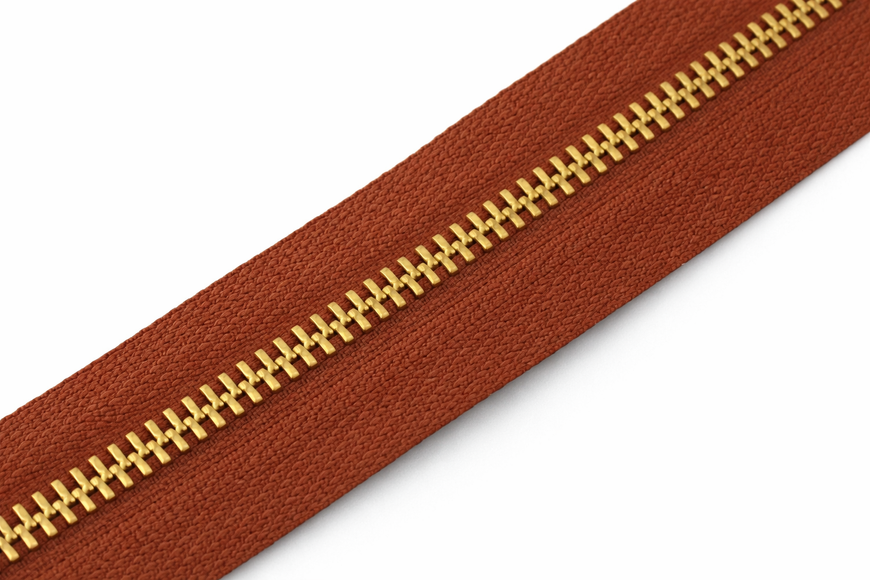 Молния металл T5 CLASSIC YKK рулонная 5мм коричневый/латунь код79047 00000079047 фото
